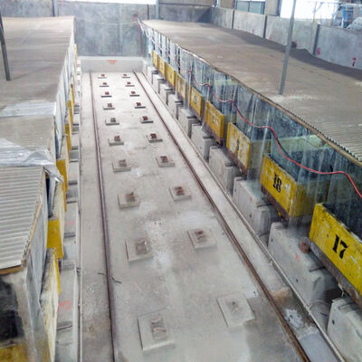 Buy Intelligent Fully Automatic AAC Block Production Line with PLC Control and Customizable Capacity for Autoclaved Aerated Concrete Plant online manufacture